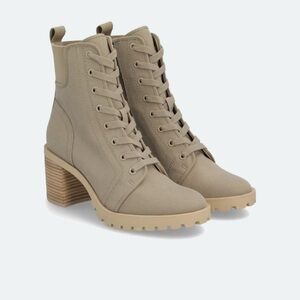 NEW Women's Olive Lace-Up Ankle Boots by Dolce Vita Sz 5.5